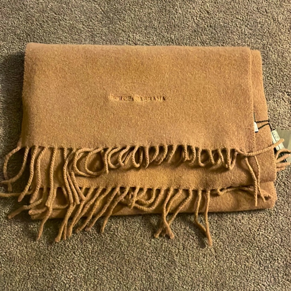Mens Dolce and Gabanna scarf